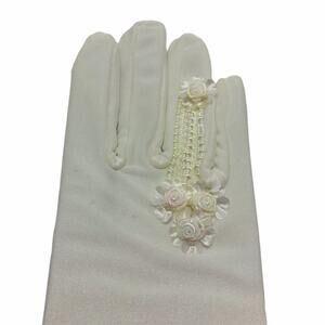 VINTAGE 14" 90s White Embroidered Floral Gloves with Open Ring Slit E19